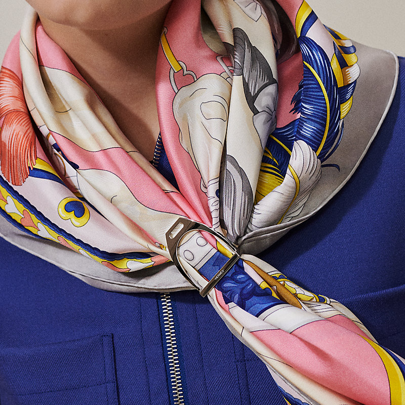 スカーフリング 《エトリエ》 | Hermès - エルメス-公式サイト